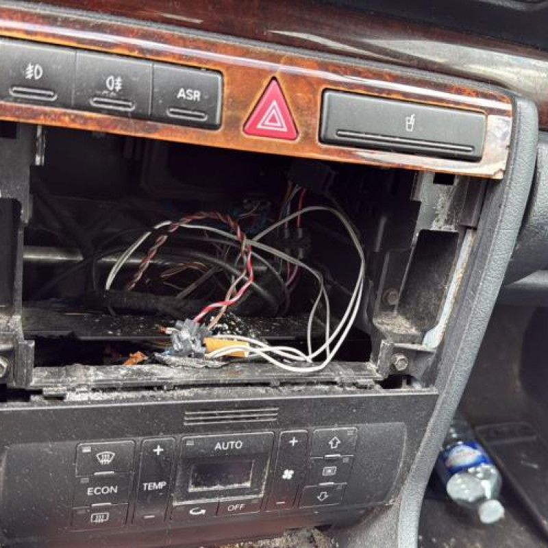 Porte avant gauche AUDI A4 1 Photo n°20