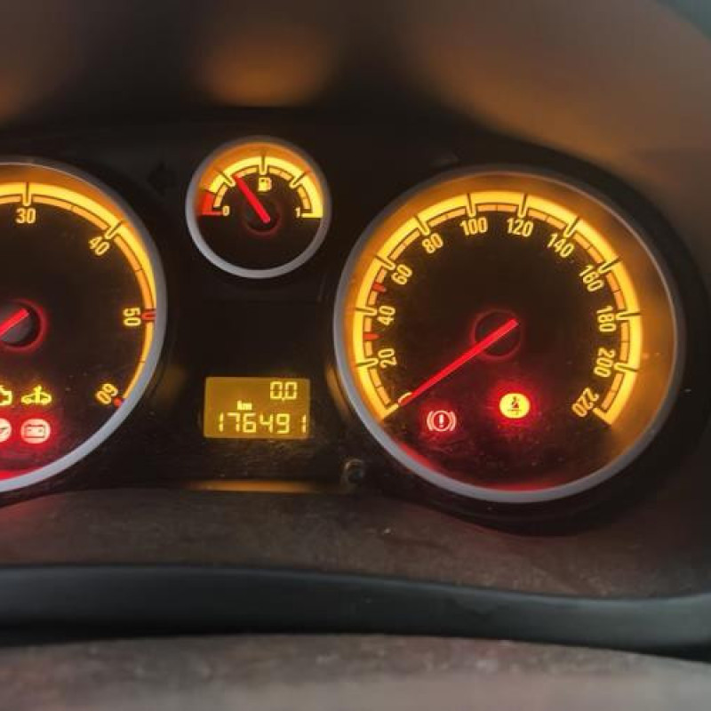 Renfort pare choc arriere (traverse) OPEL CORSA D Photo n°9