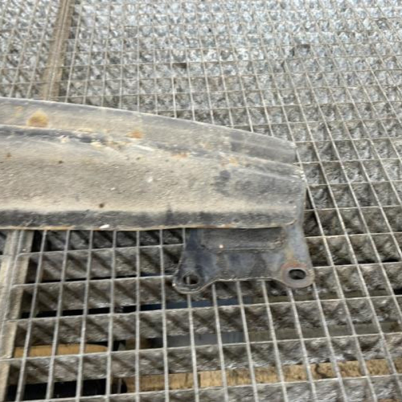 Renfort pare choc arriere (traverse) VOLKSWAGEN SCIROCCO 3 Photo n°3