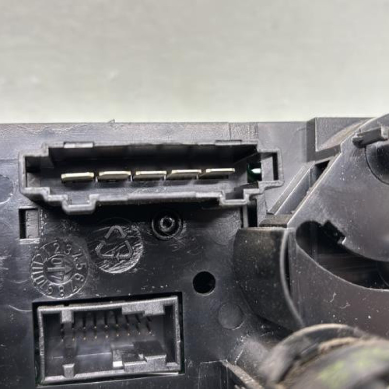 Commande chauffage MITSUBISHI COLT 6 Photo n°3