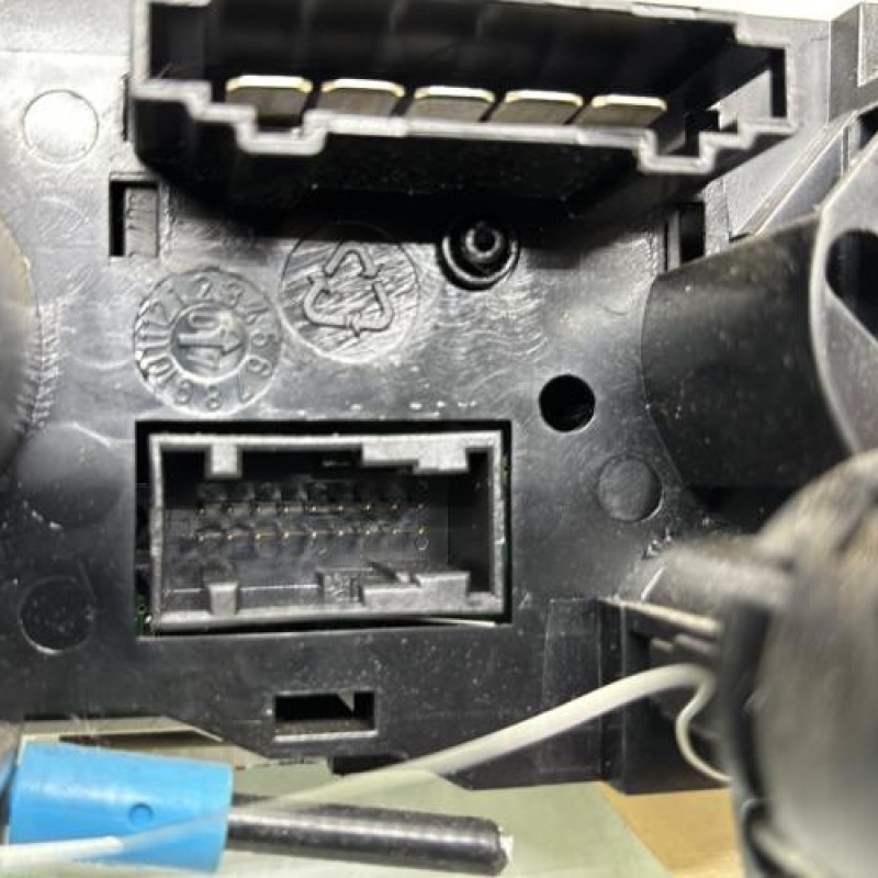 Commande chauffage MITSUBISHI COLT 6 Photo n°4