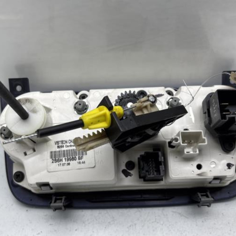 Commande chauffage FORD FIESTA 5 Photo n°2