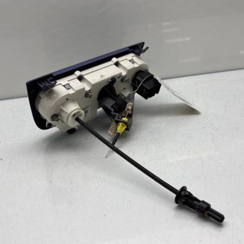 Commande chauffage FORD FIESTA 5 Photo n°5