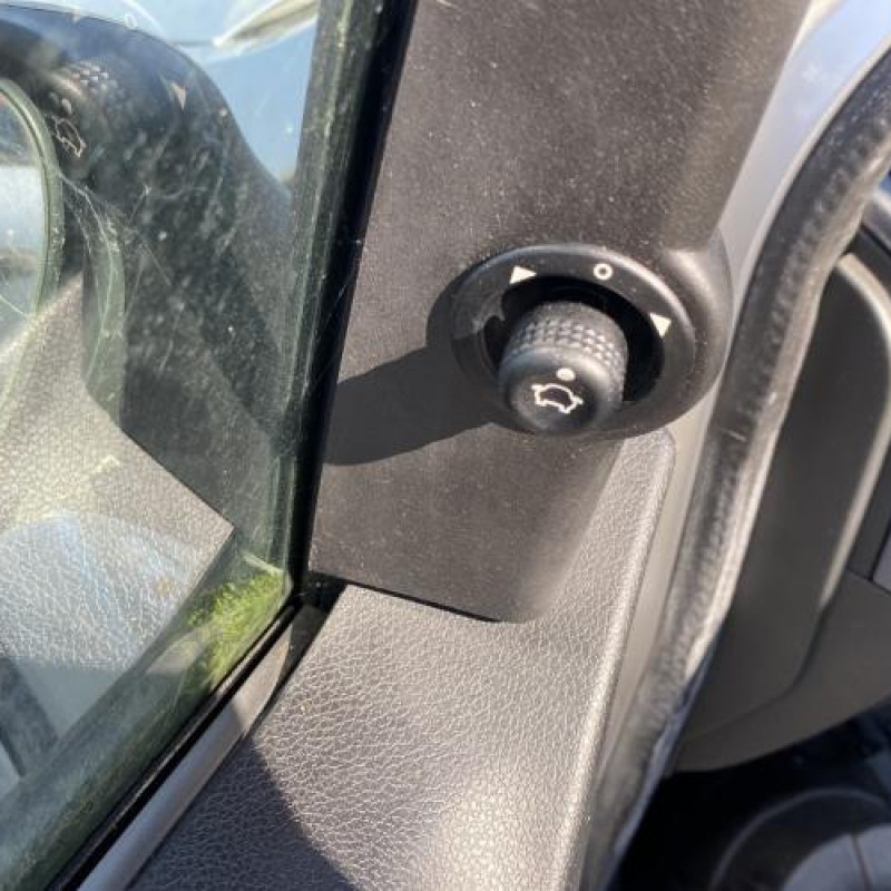 Commande chauffage FORD FIESTA 5 Photo n°16