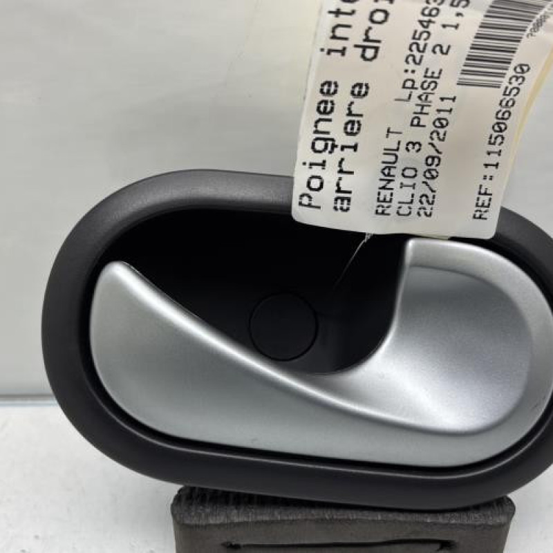 Poignee interieur arriere droit RENAULT CLIO 3 Photo n°1
