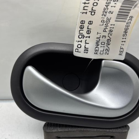 Poignee interieur arriere droit RENAULT CLIO 3 Photo n°1