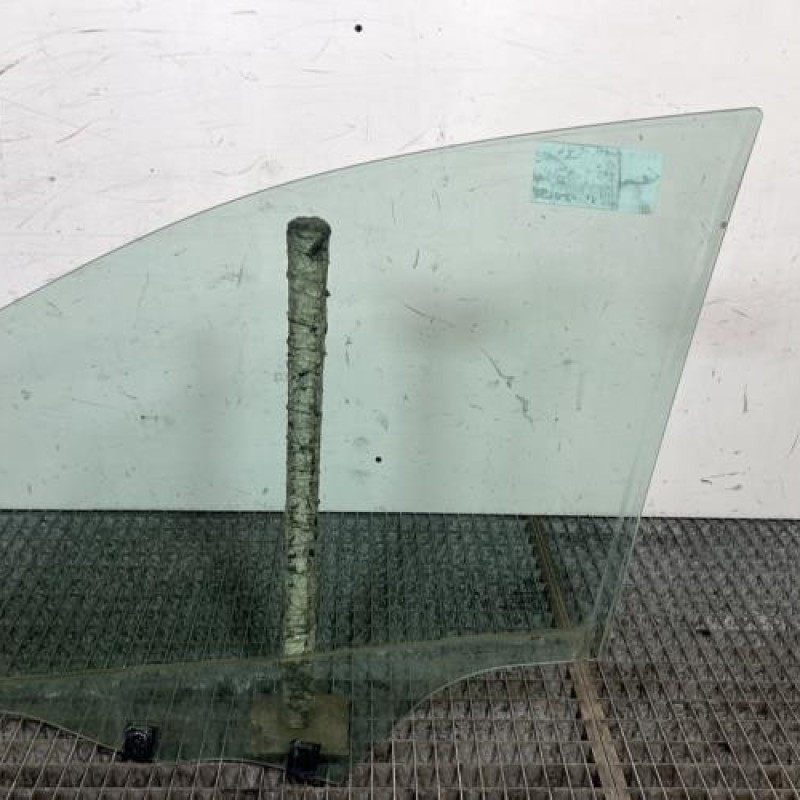 Vitre avant droit PEUGEOT 2008 1 Photo n°4