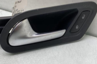 Poignee interieur avant gauche VOLKSWAGEN SCIROCCO 3 Photo n°1