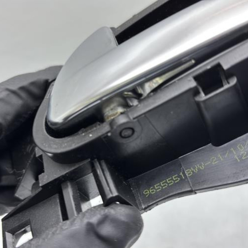 Poignee interieur avant gauche PEUGEOT 208 1 Photo n°4