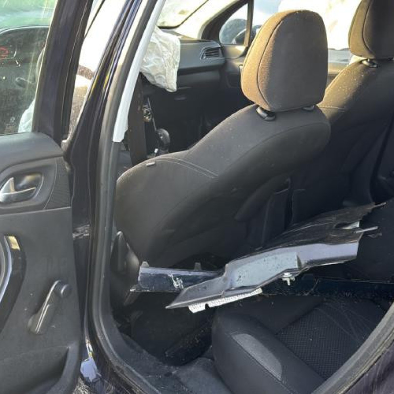 Poignee interieur avant gauche PEUGEOT 208 1 Photo n°14