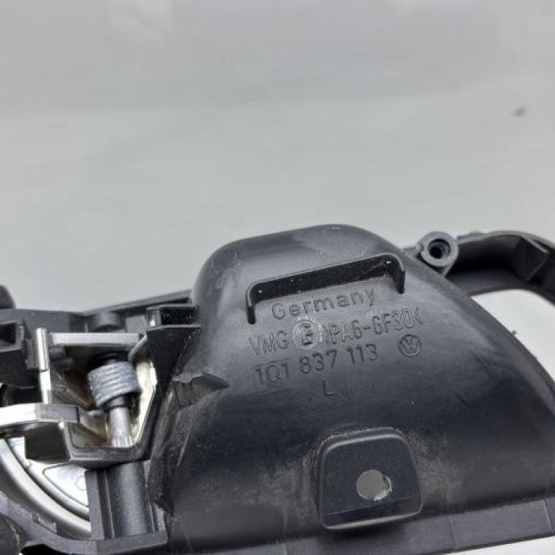 Poignee interieur avant gauche VOLKSWAGEN SCIROCCO 3 Photo n°3