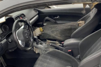 Poignee interieur avant gauche VOLKSWAGEN SCIROCCO 3