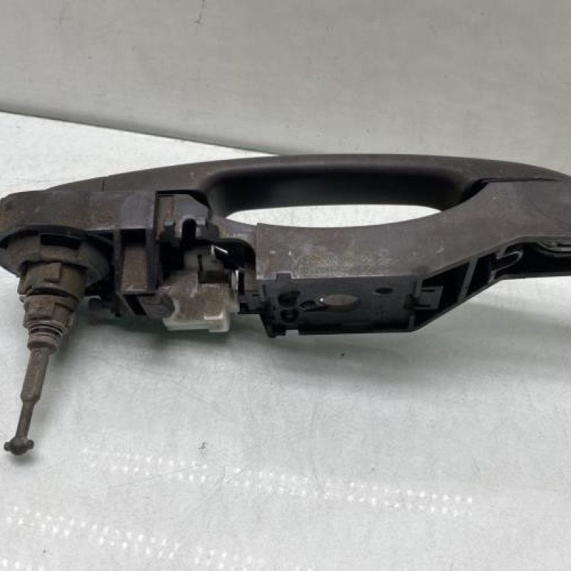 Poignee porte avant gauche RENAULT CLIO 3 Photo n°2