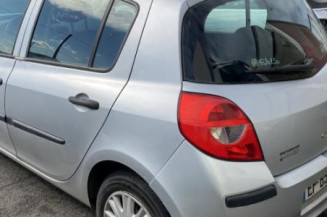 Poignee porte avant gauche RENAULT CLIO 3