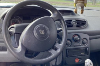 Poignee porte avant gauche RENAULT CLIO 3