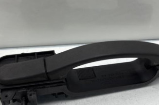 Poignee porte avant droit FORD FIESTA 5 Photo n°1