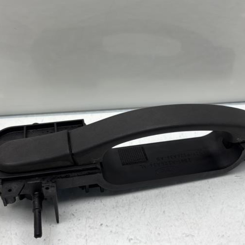 Poignee porte avant droit FORD FIESTA 5 Photo n°1