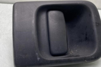 Poignee porte coffre droit RENAULT MASTER 2 Photo n°1
