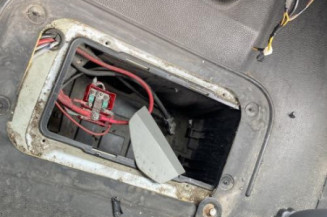 Poignee porte coffre droit RENAULT MASTER 2