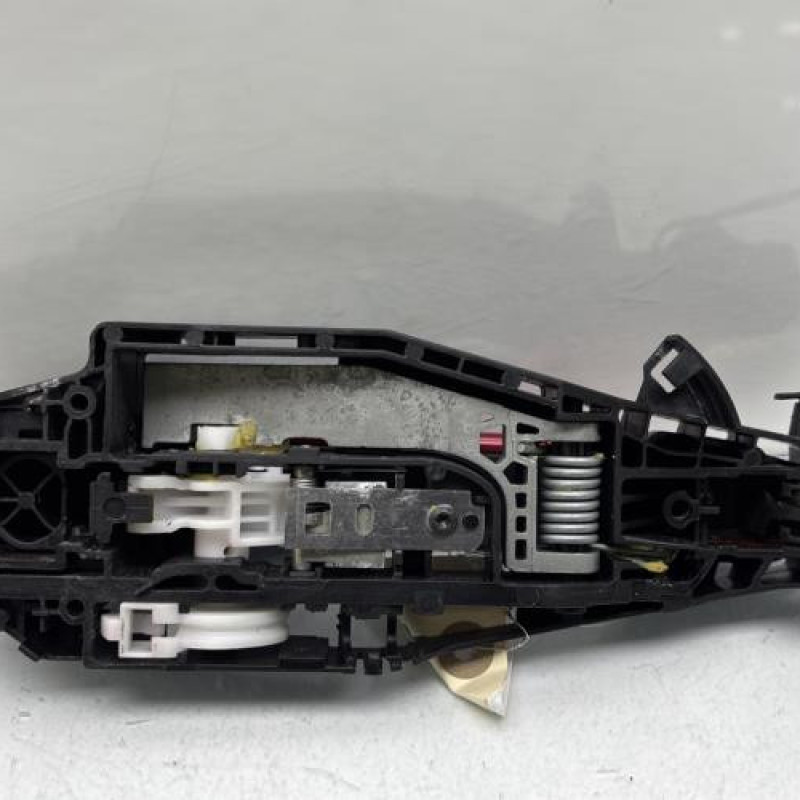 Poignee porte avant droit PEUGEOT 308 2 Photo n°4