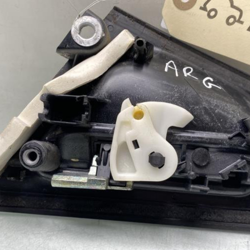 Poignee porte arriere gauche RENAULT CLIO 4 Photo n°3