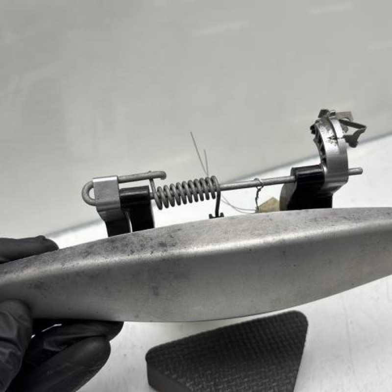 Poignee porte arriere gauche DACIA SANDERO 1 Photo n°2