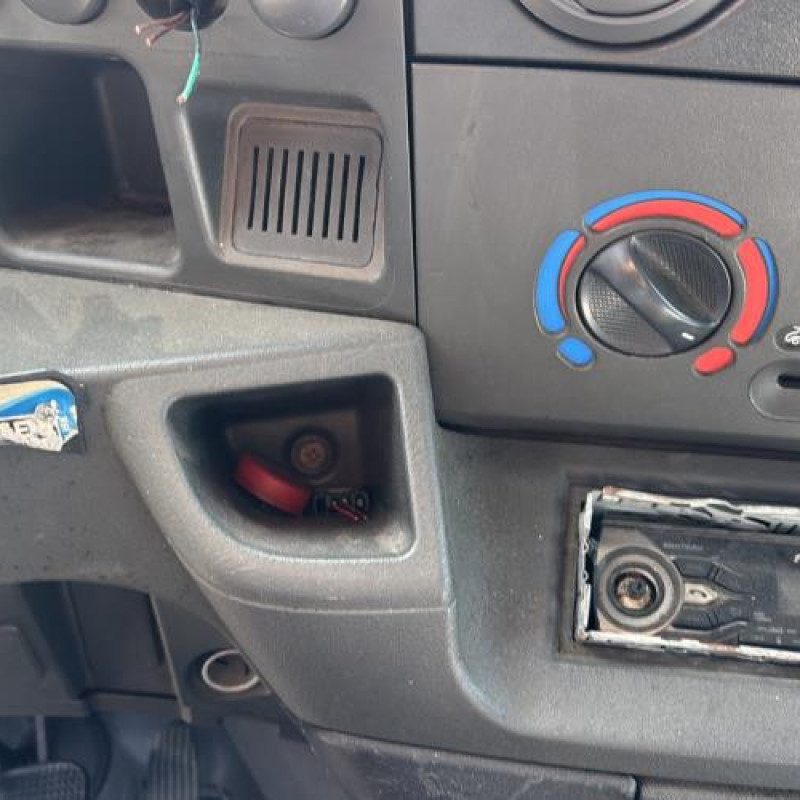 Poignee porte coffre droit IVECO DAILY 3 Photo n°17