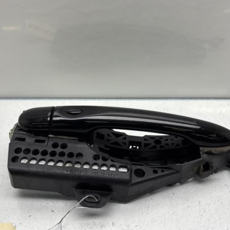 Poignee porte avant droit RENAULT CLIO 4 Photo n°1