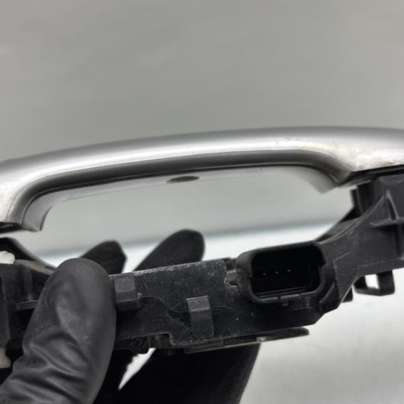 Poignee porte avant droit RENAULT SCENIC 2 Photo n°6