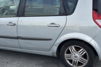 Poignee porte avant droit RENAULT SCENIC 2