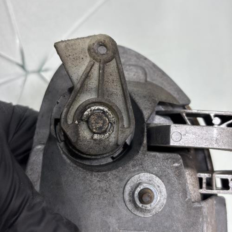 Poignee porte avant gauche OPEL CORSA C Photo n°3