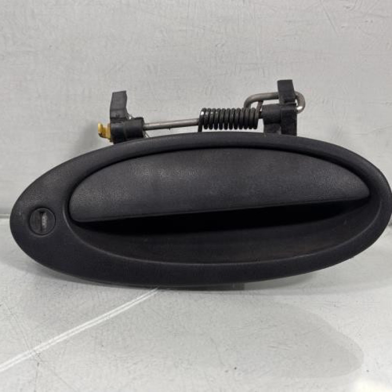 Poignee porte avant droit RENAULT LAGUNA 1 Photo n°1