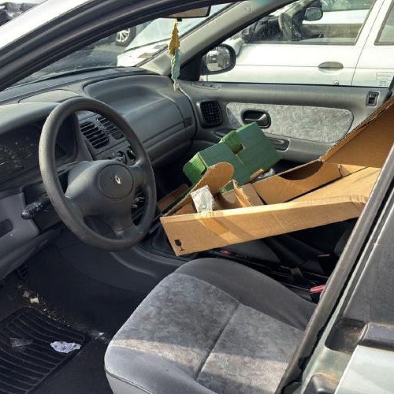 Poignee porte avant droit RENAULT LAGUNA 1 Photo n°13