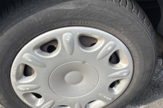 Poignee porte avant droit RENAULT LAGUNA 1