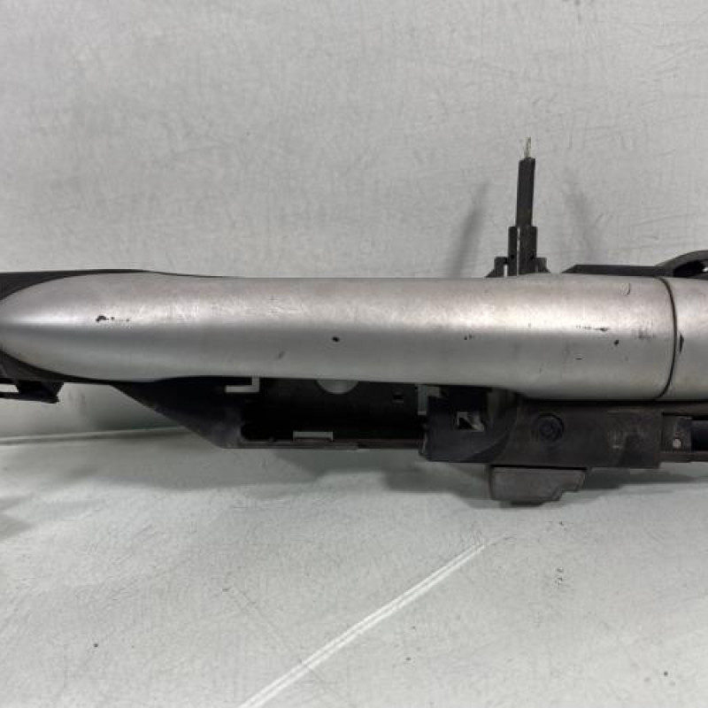 Poignee porte arriere gauche RENAULT CLIO 3 Photo n°1