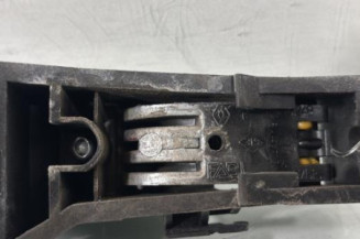Poignee porte arriere gauche RENAULT CLIO 3