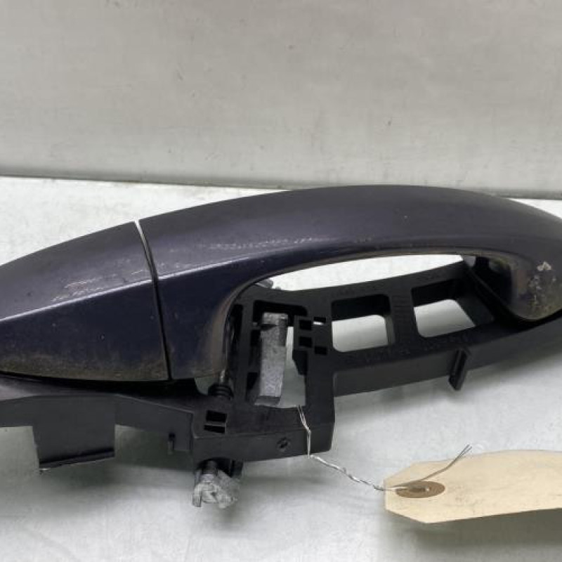 Poignee porte arriere droit FORD FIESTA 6 Photo n°4