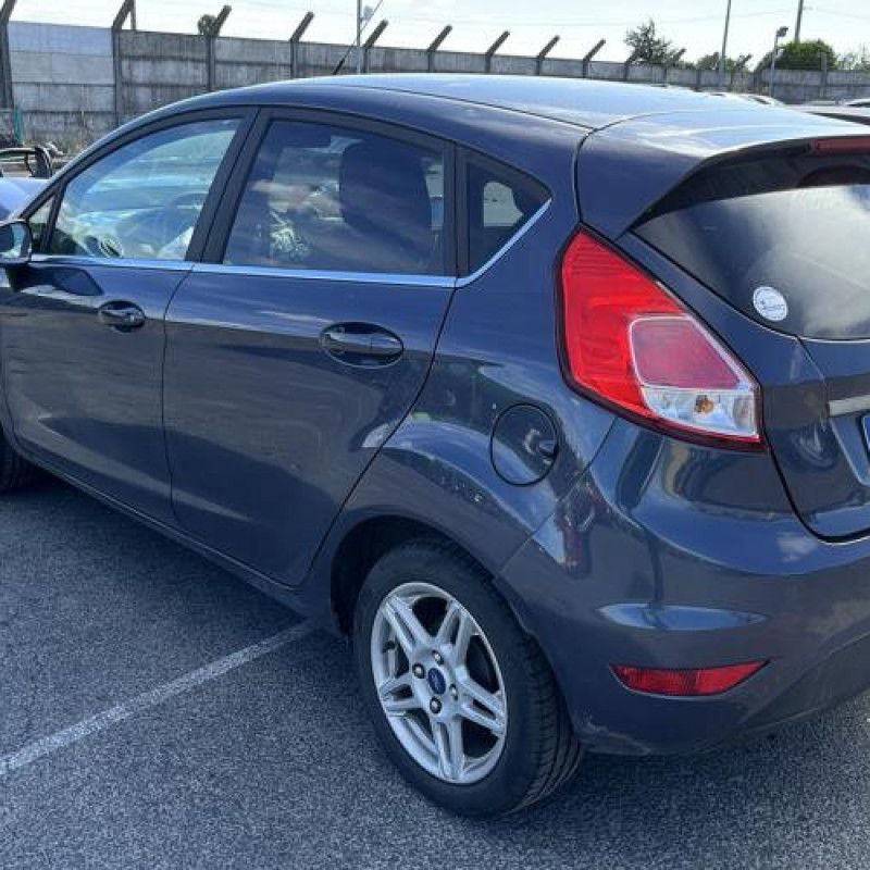 Poignee porte arriere droit FORD FIESTA 6 Photo n°11