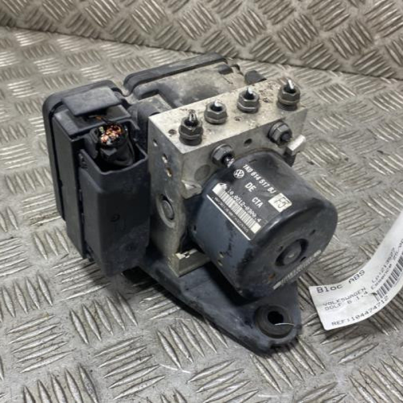 Bloc ABS (freins anti-blocage) VOLKSWAGEN GOLF 6 Photo n°3