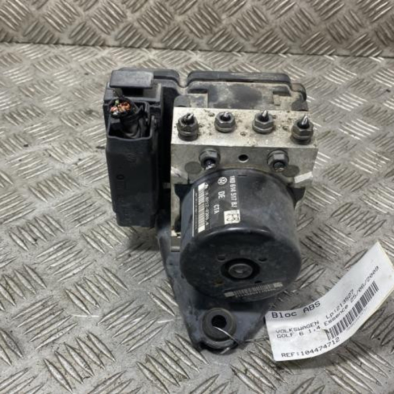 Bloc ABS (freins anti-blocage) VOLKSWAGEN GOLF 6 Photo n°5