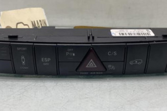 Bouton de warning MERCEDES CLASSE R 251 Photo n°1