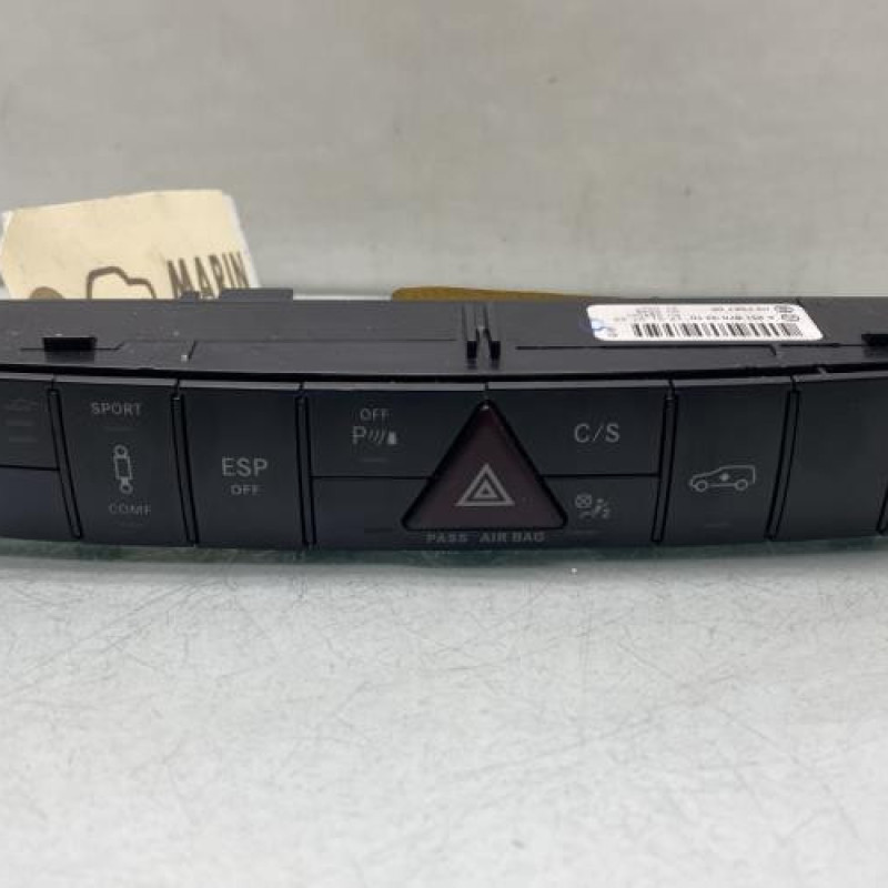 Bouton de warning MERCEDES CLASSE R 251 Photo n°1