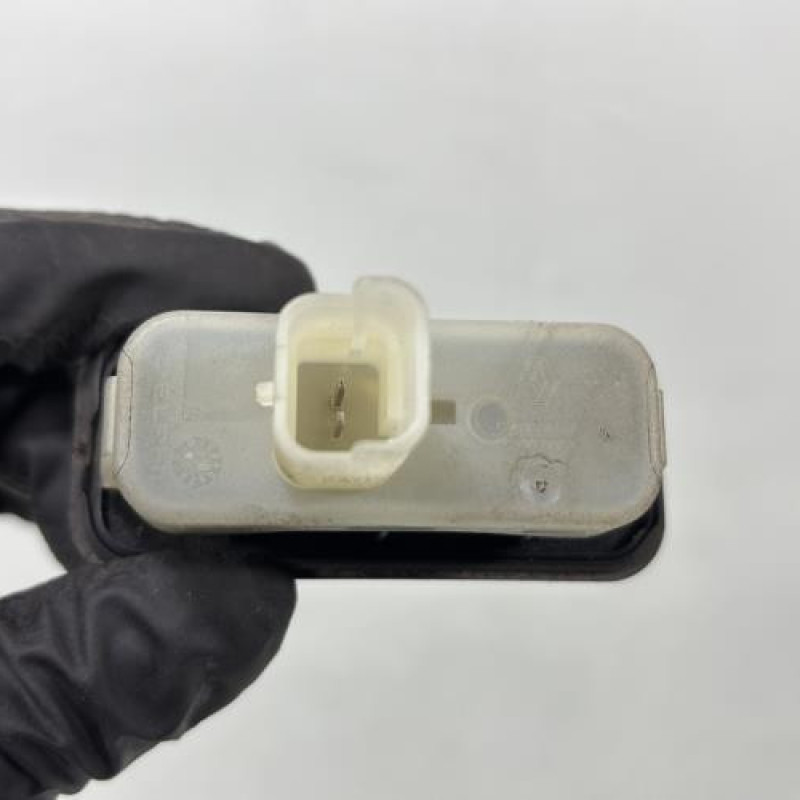Bouton de coffre RENAULT CLIO 4 Photo n°3