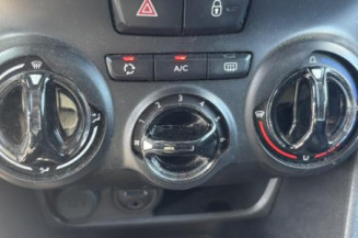 Antenne PEUGEOT 208 1