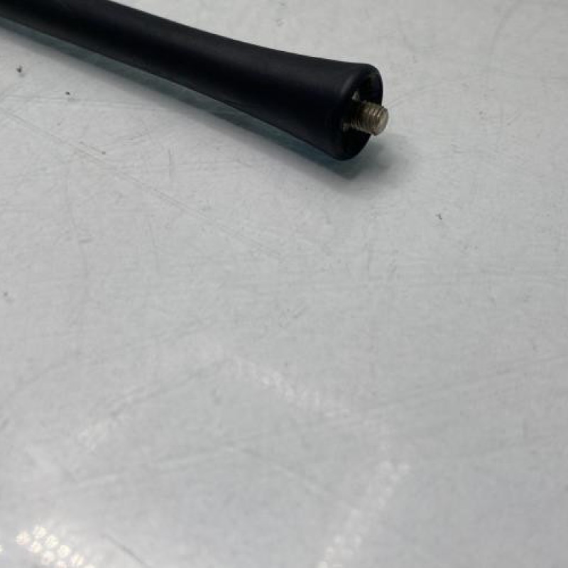 Antenne FIAT GRANDE PUNTO Photo n°2