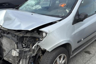 Bouton de coffre RENAULT CLIO 3