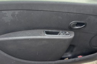 Bouton de coffre RENAULT CLIO 3