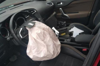 Anti brouillard arriere gauche DS DS4 1