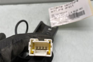 Attache ceinture arriere droit DS DS4 1