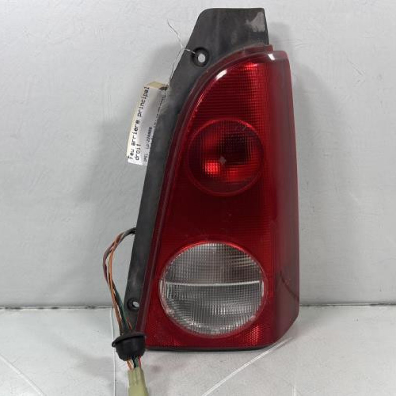 Feu arriere principal droit (feux) OPEL AGILA A Photo n°1